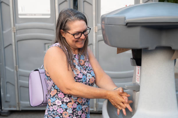 Best Affordable portable toilet rental  in Roseville, MI